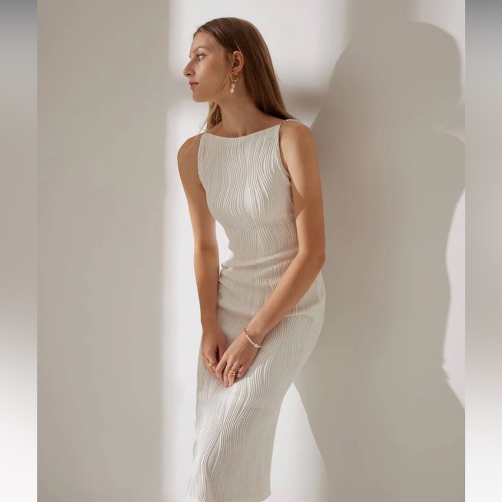 White Rihoas The Water Ripple Midi Dress, new with tags